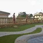 Il Sogno Del Pinzagrilli 4*